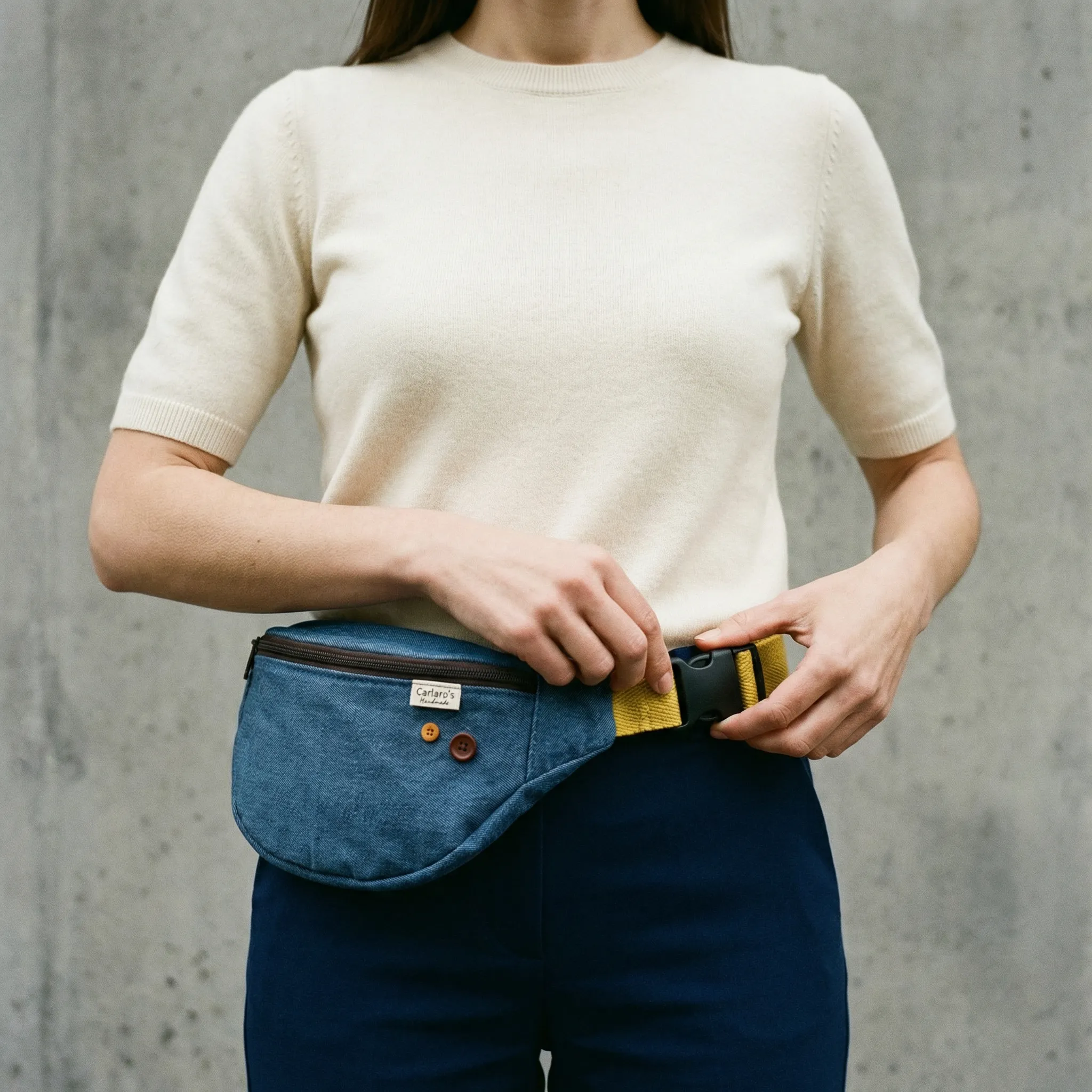 Riñonera Menut Denim - Imagen campaña 1